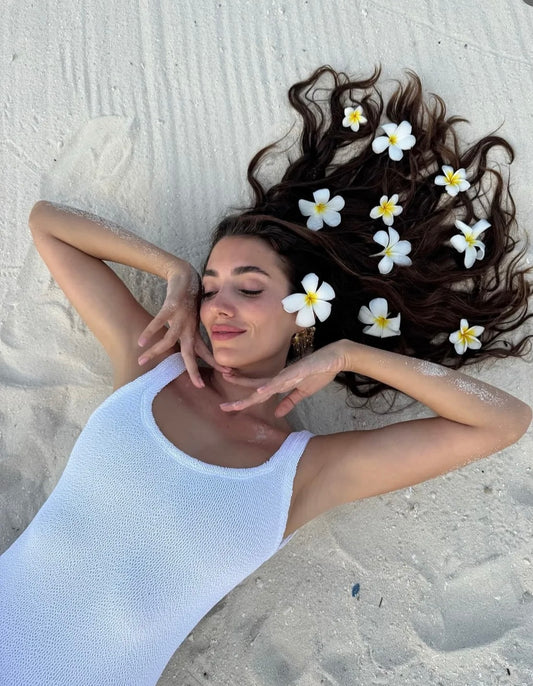 🪷Maldivian hair clip flower