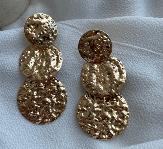 ROUND DESIGN EARRINGS