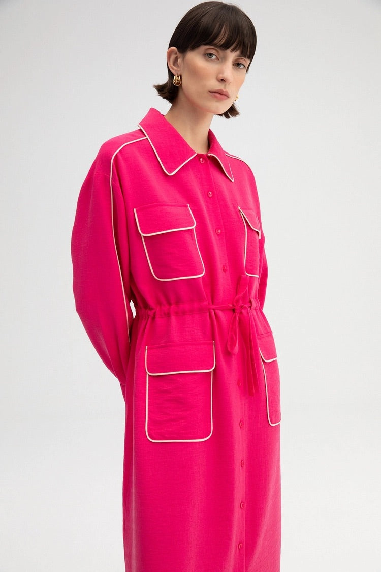 Last pieces sale. FRILLED DRESS WITH RIBBED POCKET FUSHIA