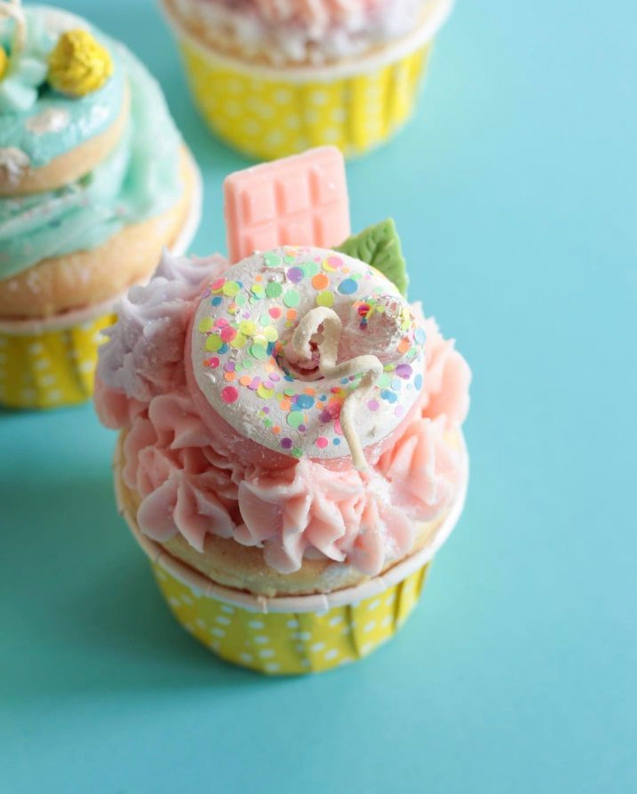 Cupcake candle